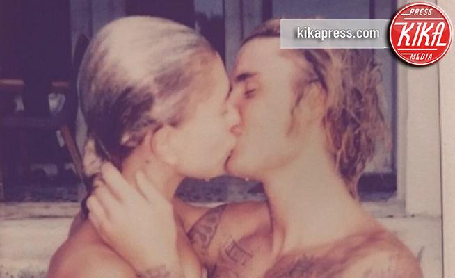 Bieber-Baldwin: i romantici baci dopo la proposta di matrimonio