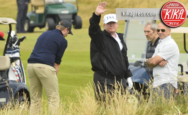 Turnberry - 14-07-2018 - Scozia: Donald Trump non trova pace nemmeno mentre gioca a golf