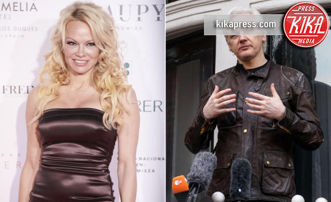 Pamela Anderson difende Julian Assange dopo l'arresto