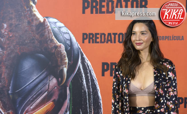 Olivia Munn - Madrid - 04-09-2018 - Olivia Munn, al photocall di The Predator in... reggiseno!