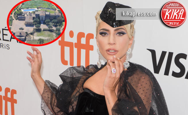 Lady Gaga - Toronto - 09-09-2018 - Inferno in California: le star costrette a lasciare la casa