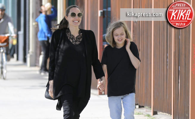 Vivienne Jolie Pitt, Angelina Jolie - Los Angeles - 17-02-2019 - Mentre Brad pensa all'ex Aniston,  Angelina solo ai loro figli