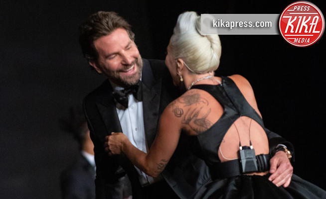Lady Gaga, Bradley Cooper - Hollywood - 24-02-2019 - Oscar 2019: Bradley Cooper e Lady Gaga insieme sul palco 