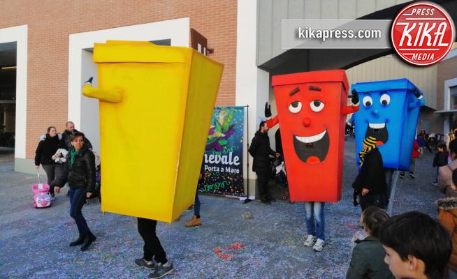 Carnevale 2019 - Livorno - 24-02-2019 - Livorno: quando a Carnevale si insegna la raccolta differenziata