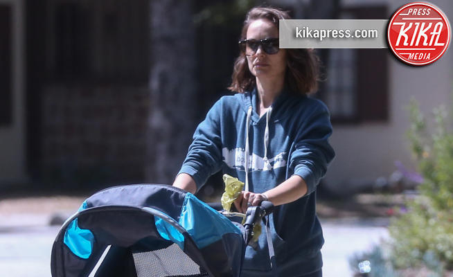 Amalia Millepied, Natalie Portman - Los Angeles - 26-03-2019 - Natalie Portman, una bimba e un cane per tornare alla realtà