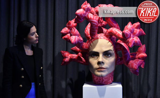 Londra - 27-03-2019 - Cara Delevingne diventa la Medusa di Aspencrown
