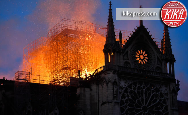 Incendio Notre Dame, Notre Dame de Paris, Notre Dame - Parigi - 15-04-2019 - Notre Dame de Paris: l'incendio in undici foto