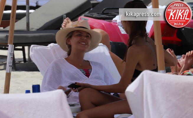 Costanza Caracciolo - Miami Beach - 27-04-2019 - Il sole bacia mamma Costanza Caracciolo. Che felicità! 