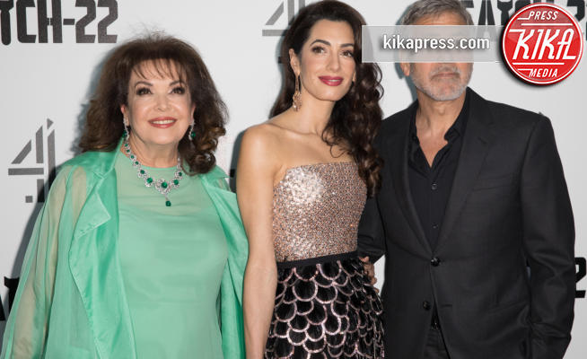 Baria Alamuddin, Amal Clooney, George Clooney - Londra - 15-05-2019 - Londra s'inginocchia ai piedi dei Clooney... e della suocera