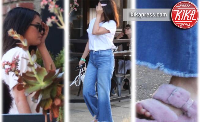 Selena Gomez - 17-06-2019 - Selena Gomez nasconde il volto ma non le ciabatte di pelliccia!