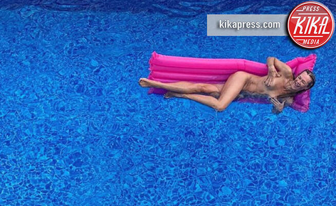 Ludmilla Radchenko - Milano - 30-07-2019 - Estate 2019, i topless più audaci delle star