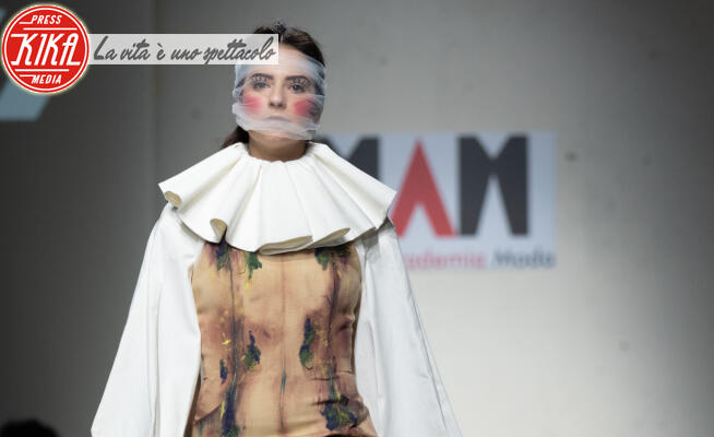 Sfilata Maiani Accademia Moda - 23-01-2020 - Altaroma 2020: la sfilata Maiani Accademia Moda cita Fellini
