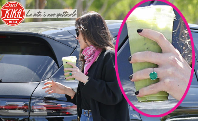 Dakota Johnson - Los Angeles - 26-03-2021 - Dakota Johnson è fidanzata: 50 sfumature di... verde smeraldo