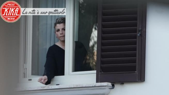 Emma Marrone - Roma - 29-03-2021 - A casa tutti bene - La serie: Emma Marrone sul set