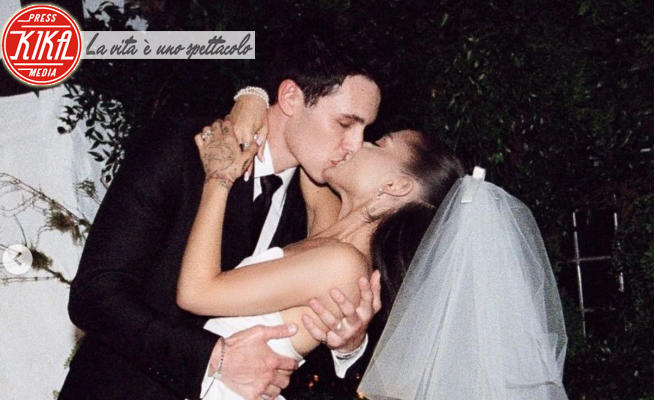 Ariana Grande - 24-05-2021 - Fine di un amore: Ariana Grande divorzia dal marito Dalton
