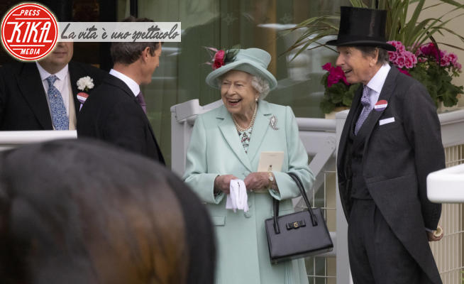 John Warren, Regina Elisabetta II - Ascot - 19-06-2021 - La regina Elisabetta ritrova il sorriso ad Ascot