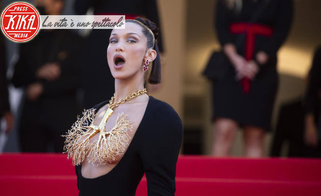 'Three Floors' Premiere Cannes 2021 - 11-07-2021 - Cannes 2021: Bella Hadid, guardatela negli occhi, se riuscite
