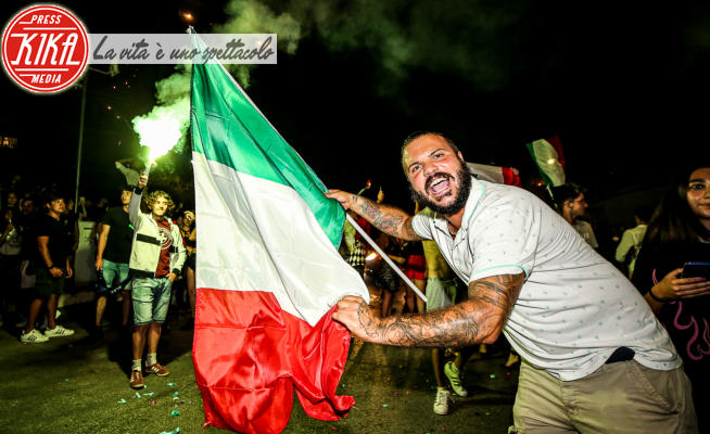 Tifosi italiani - Litorale romano - 11-07-2021 - Italia campione d'Europa, nelle strade italiane esplode la festa