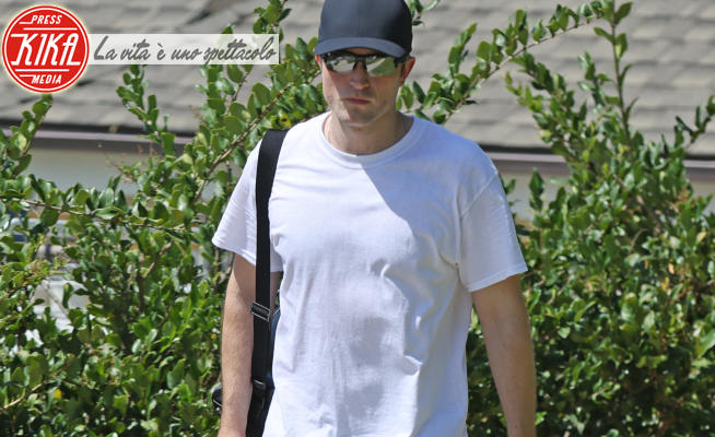 Robert Pattinson - Los Angeles - 06-08-2021 - Robert Pattinson, il cavaliere oscuro dei circoli di tennis