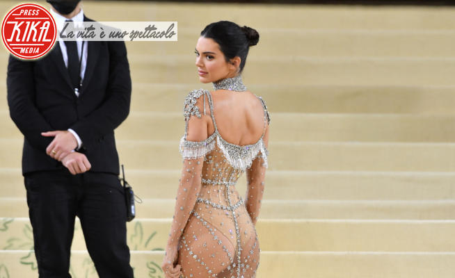 Kendall Jenner - New York - 13-09-2021 - Met Gala 2021: Irina e Kendall Jenner sotto il vestito niente