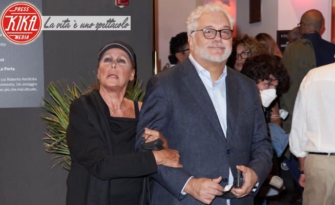 Alberto Tarallo, Ursula Andress - Roma - 01-10-2021 - C’era questo, c’era quello, Alberto Tarallo con Ursula Andress