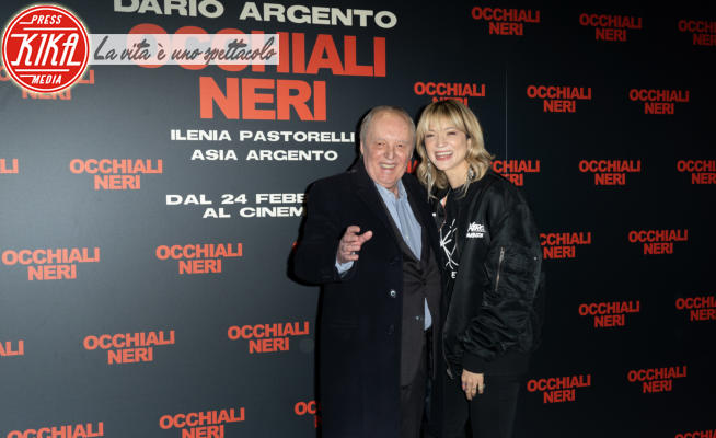 Dario Argento, Asia Argento - Roma - 24-02-2022 - Dario e Asia Argento, première di famiglia per Occhiali Neri