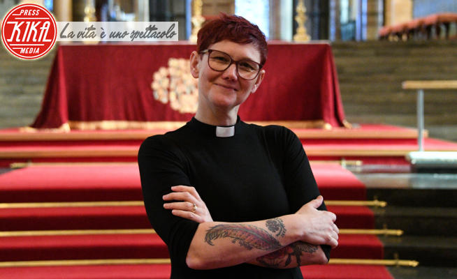 Wendy Dalrymple - Canterbury - 04-12-2023 - Misoginia cristiana contro la reverenda tatuata