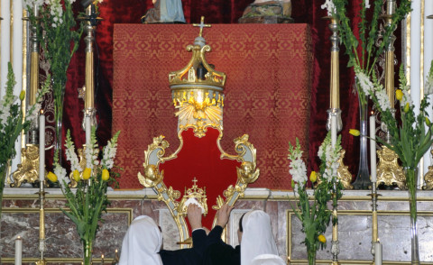 Reliquia Bernadette - Partinico - 05-02-2014 - Arrivano a Partinico le reliquie della veggente di Lourdes