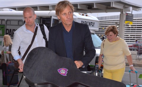 Viggo Mortensen - Toronto - 11-09-2014 - Dalle vacanze riportano una valigia carica carica di...
