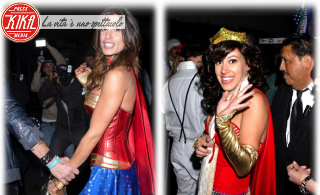 Elisabetta Canalis, Haylie Duff - Elisabetta Canalis & Co: ad Halloween, chi lo indossa meglio?