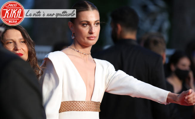 Sveva Alviti - Cannes - 13-07-2021 - Cannes 2021: Sveva Alviti, compleanno in bianco sul red carpet