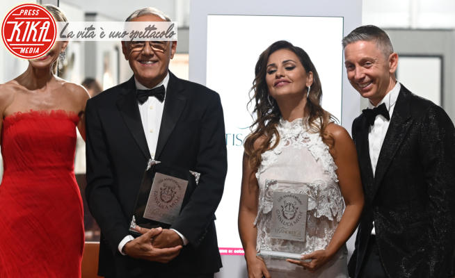 Alberto Barbera, Gianluca Mech, Monica Cruz - Venezia - 06-09-2021 - Venezia 78, a Monica Cruz il Tisanoreica Award