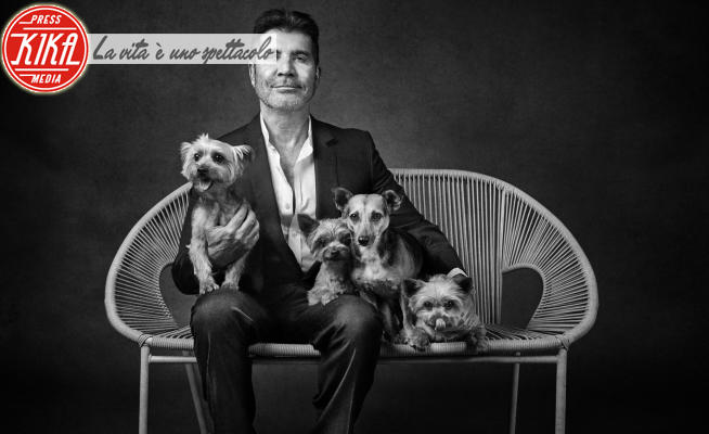 Simon Cowell - Londra - 06-10-2021 - Le star in posa coi loro cani per la causa dei cani guida