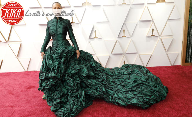 Jada Pinkett Smith - Los Angeles - 28-03-2022 - Oscar 2022, gli stilisti sul red carpet: chi ha vestito chi 