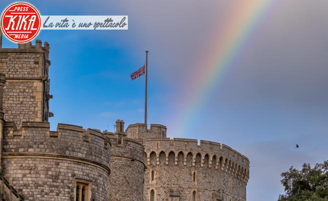 Castello di Windsor - Windsor - 08-09-2022 - Windsor, l'arcobaleno saluta Sua Maestà 